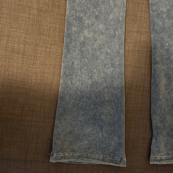 Vanilla star Ultra Cozy Stylish flared Blue Women's Jeans - Picture 6 of 6